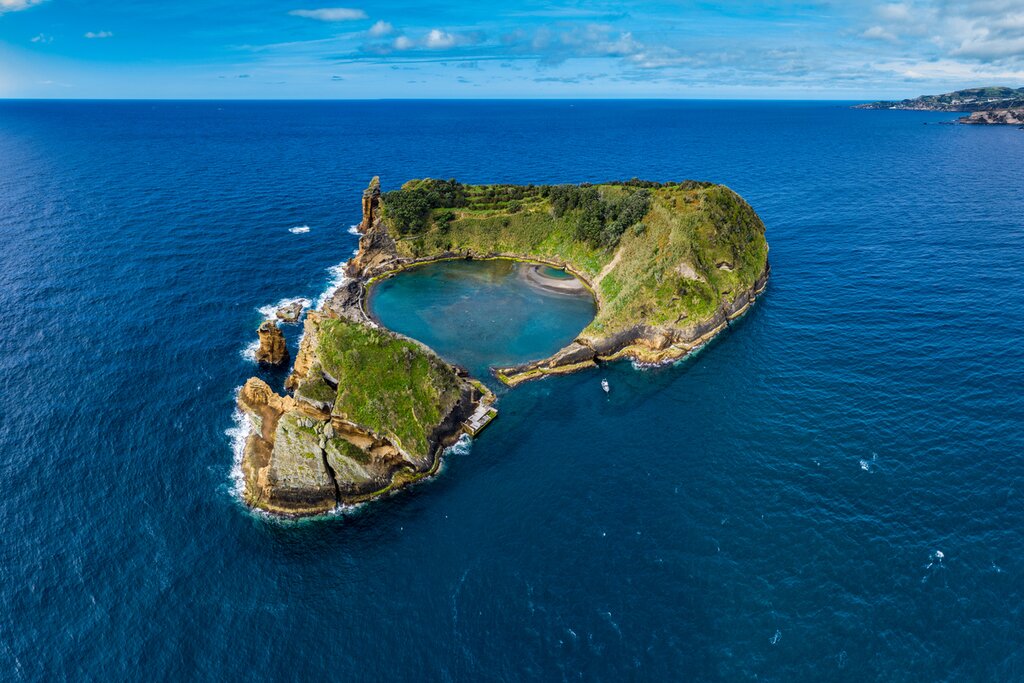 Islet of Vila Franca do Campo in São Miguel