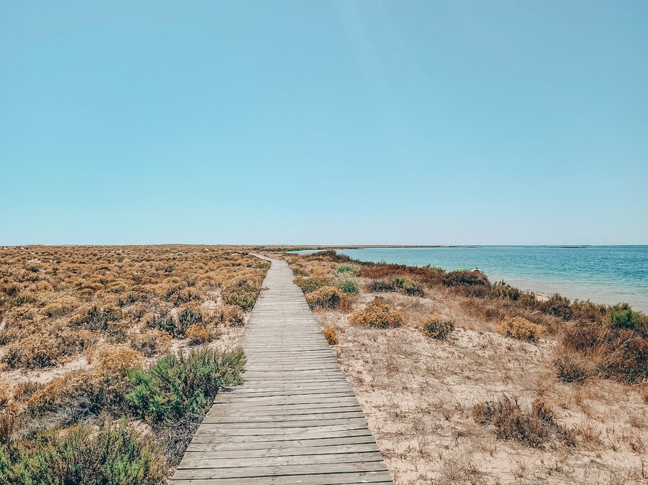 White sand beaches of Ilha Deserta