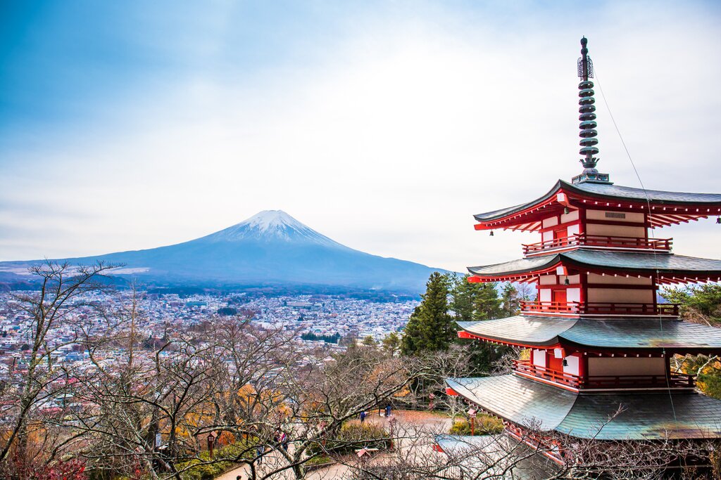 Iconic Chureito Pagoda of Arakurayama Sengen Park overlooking Mount Fuji