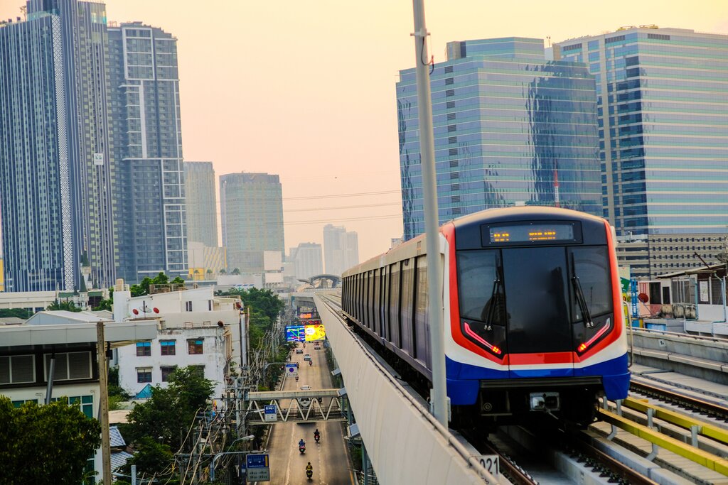 Photo of the BTS Skytrain approaching on an elevated track in Bangkok