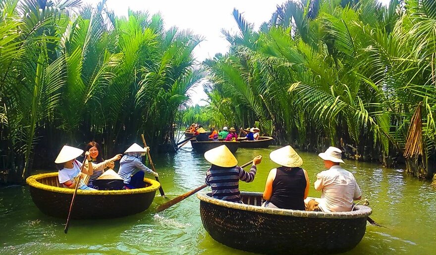 Exploring Coconut forest and Hoai river!