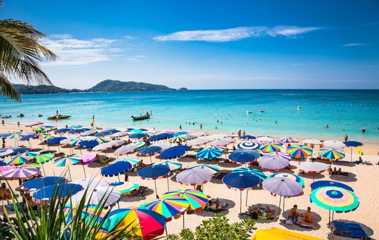Discover Thailand's Nature & Beaches: Bangkok, Chiang Mai, Khao Sok, Krabi & Phuket - 16 Days