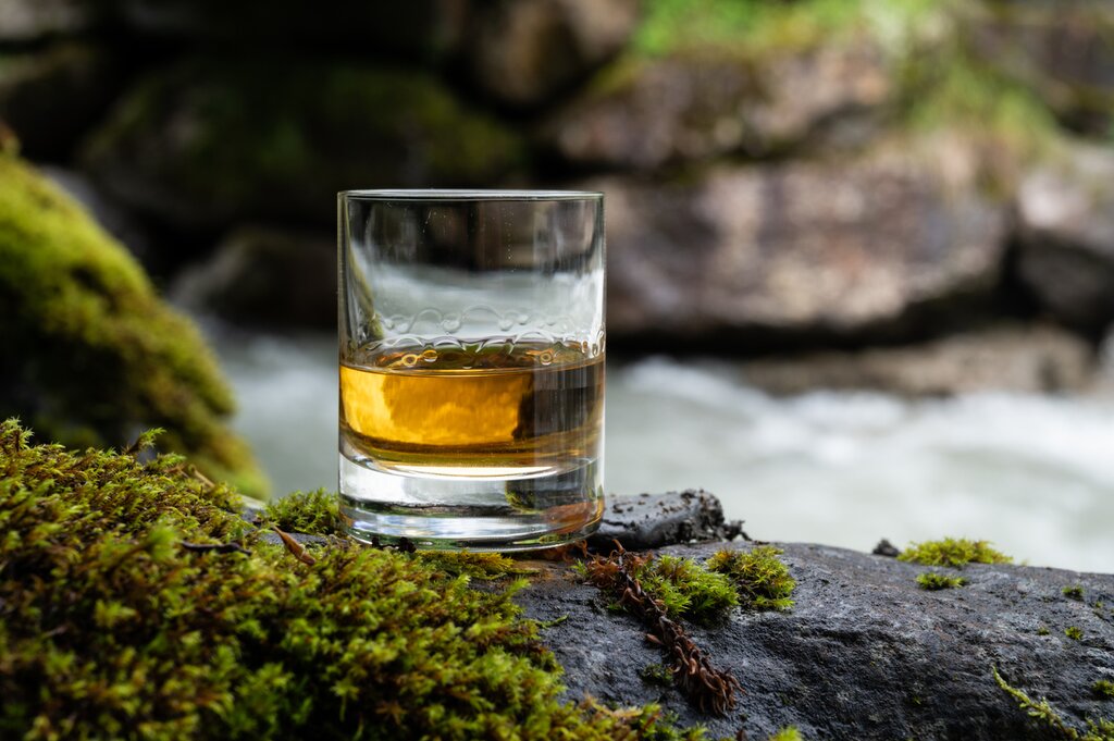 Combine nature tours and whisky tastings for the ultimate Scottish adventure