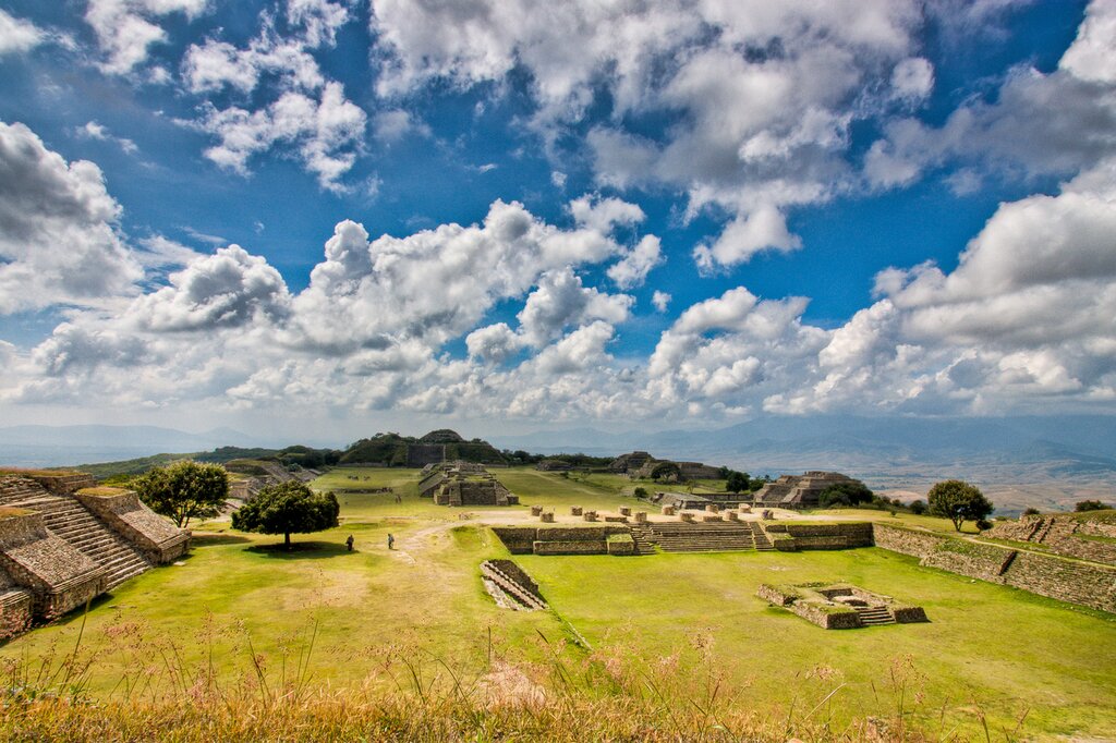 Monte Albán and the alebrijes workshop: an unforgettable experience