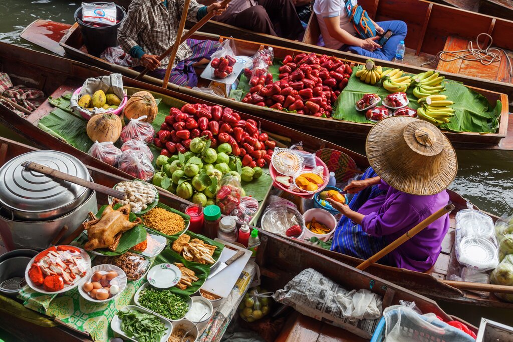 Family Trip to Floating Markets and Fishing Village