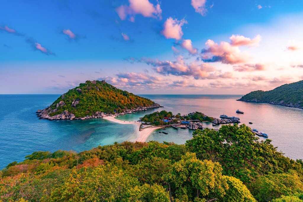 Enjoy epic beach time on famous Thai islands