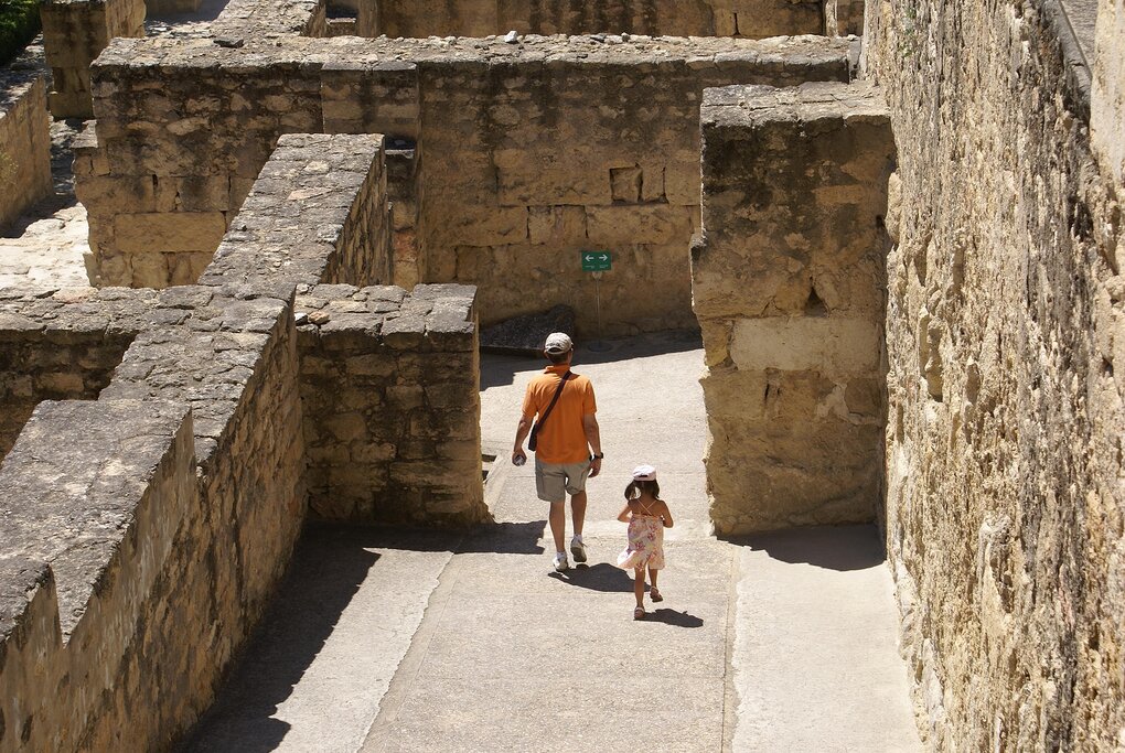 The narrow streets of Córdoba's Jewish Quarter