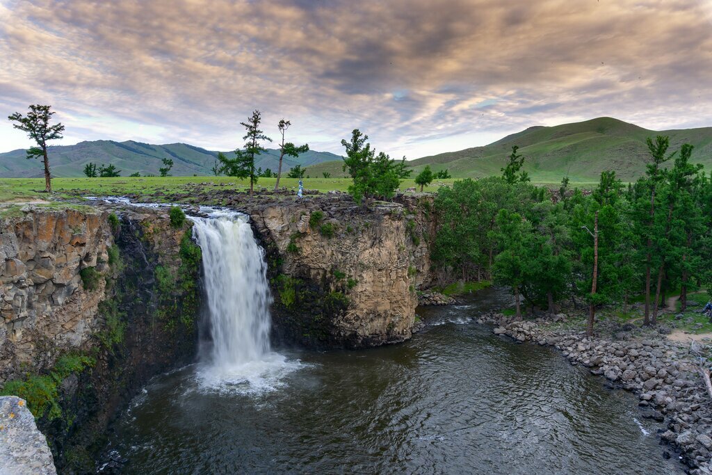 Hike to the Orkhon waterfall in Central Mongolia while looking for wildlife