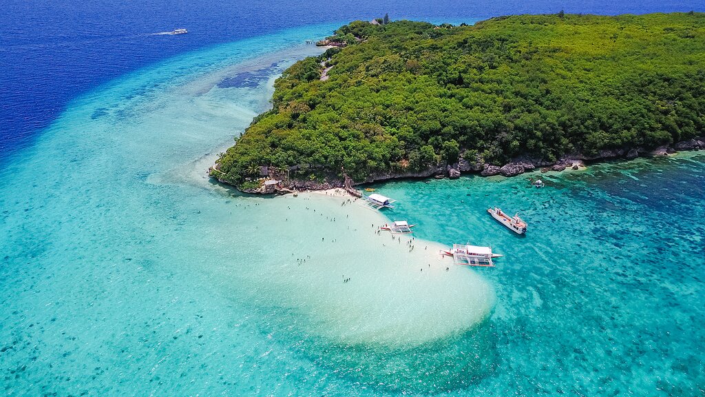 Swim from the sandbar at Sumilon Island