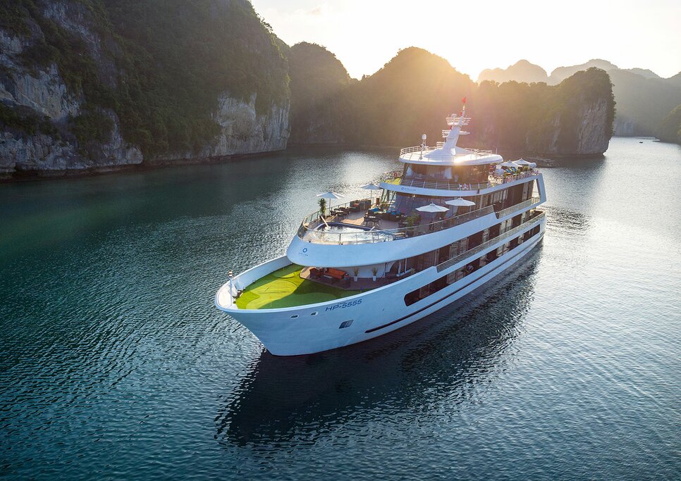 Beautiful Morning in Halong Bay  (Stellar of the Seas)