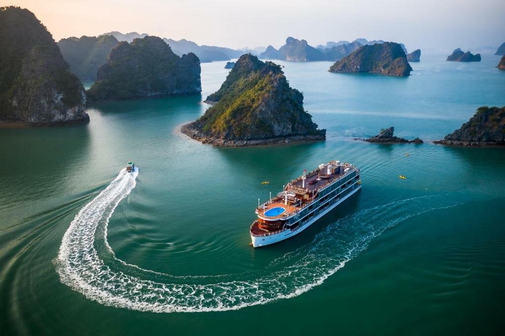 Lan Ha Bay - Tuan Chau Port (Heritage cruise)