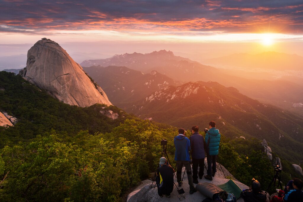 Go on a Hiking Tour of Bukhansan and Ancient Seunggasa Temple