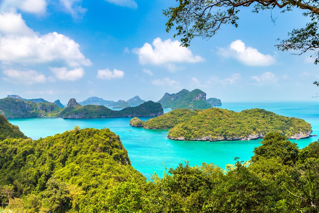 Angthong Marina Park By Speedboat