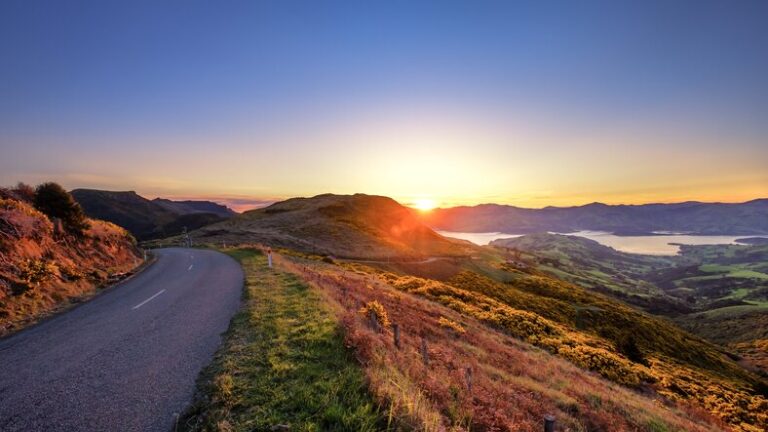 Epic New Zealand Road Trip: Auckland to Queenstown - 21 Days