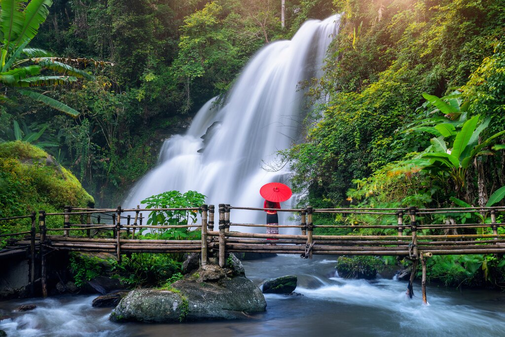Hike to thundering waterfalls in Chiang Mai's Doi Inthanon National Park