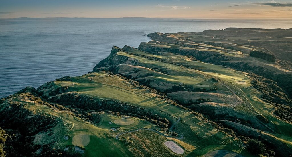 Experience three of the world's most scenic links on this luxury golf itinerary (photo courtesy of Rosewood Cape Kidnappers)