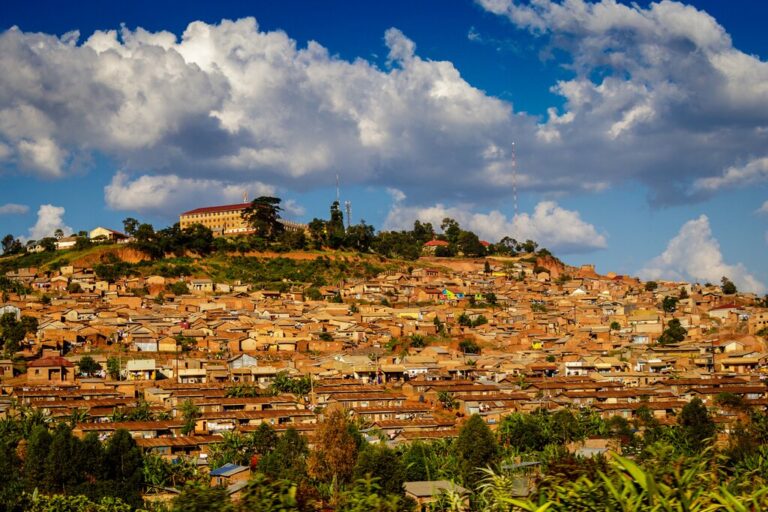 1 Week in Uganda - 4 Unique Itinerary Ideas