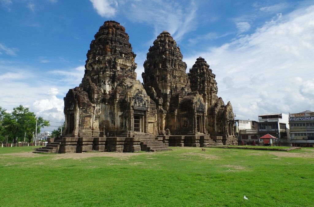 Explore Phitsanulok from River Kwai with a visit to Ayutthaya and Lopburi