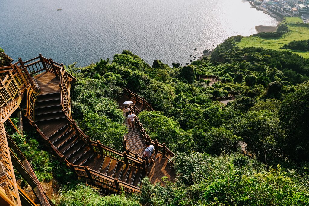 Jeju Eastern and Northern Routes Culture Exploration Day Tour