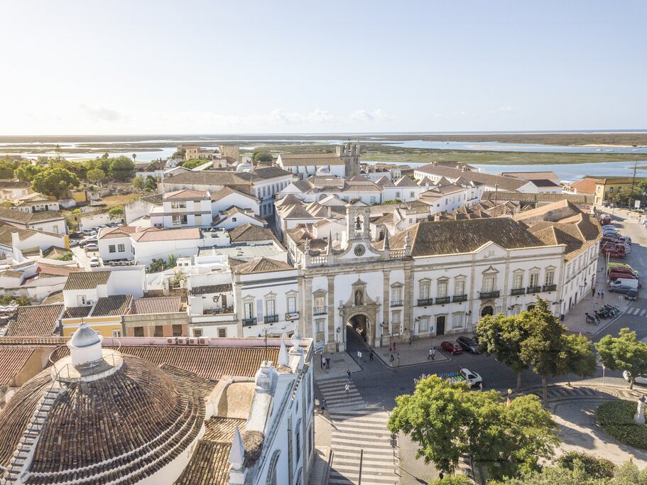 Beautiful town center of Faro