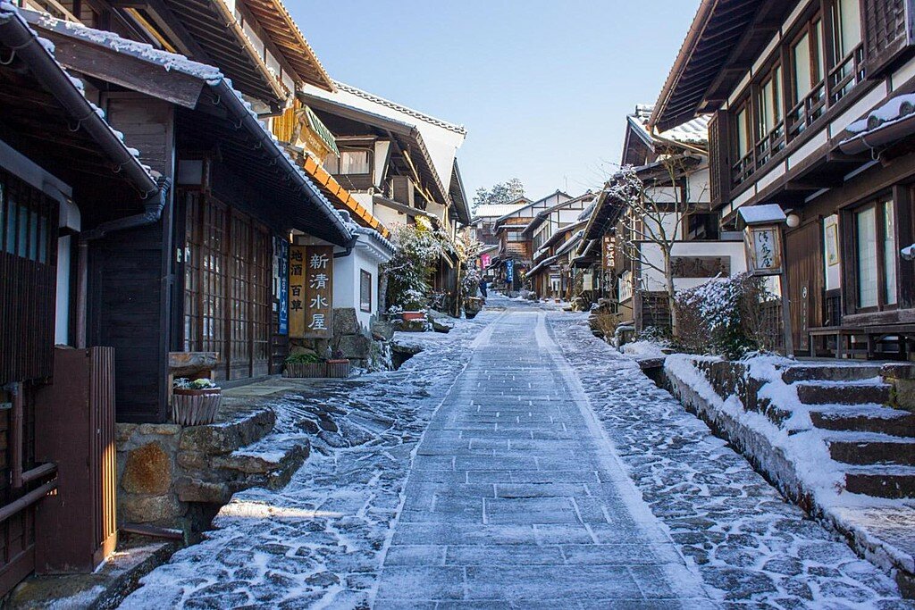 A dusting of snow along the Nakasendo Trail leading into Magome.