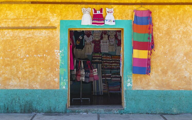 Discover the pottery, textiles, and handcrafts of Oaxaca