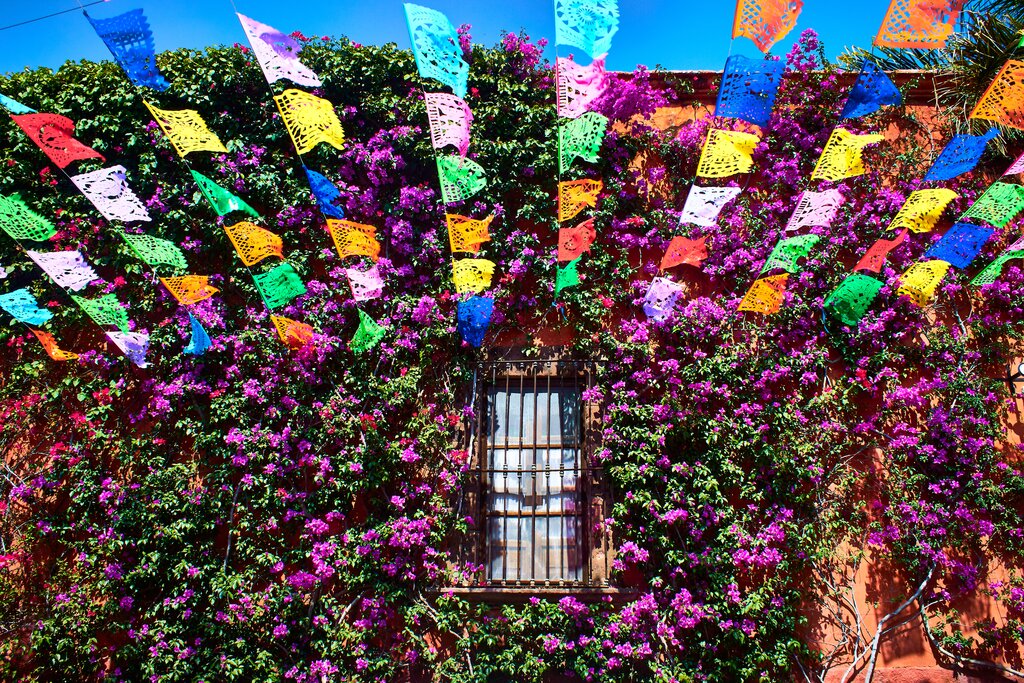 Delve into colorful colonial towns like San Miguel de Allende on this 10-day tour of Mexico City and its surroundings
