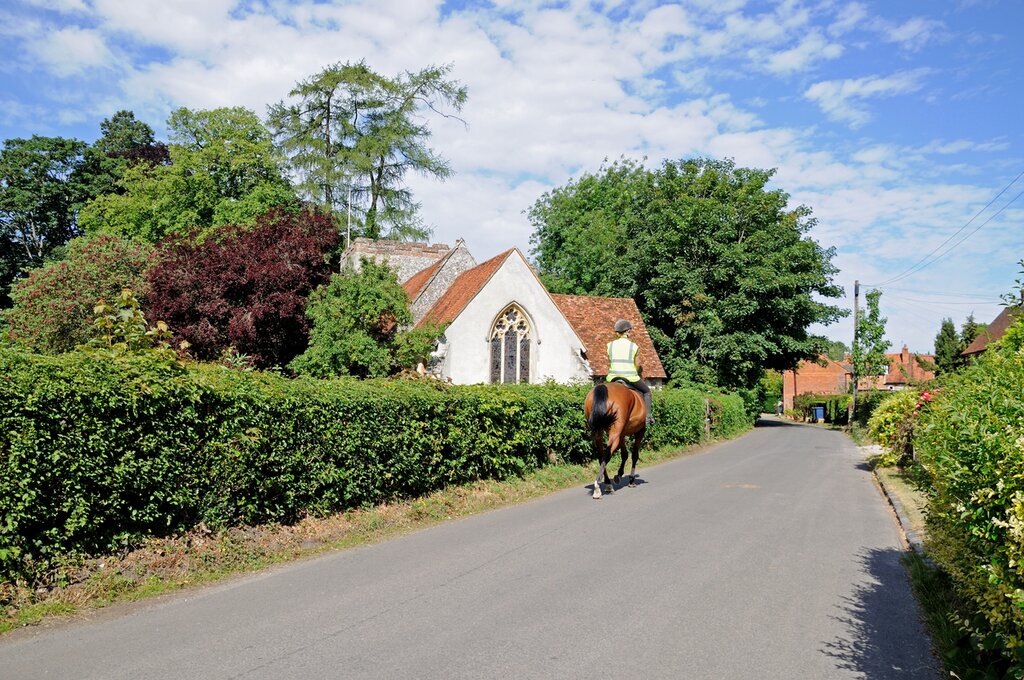 Horse trekking Cotswolds