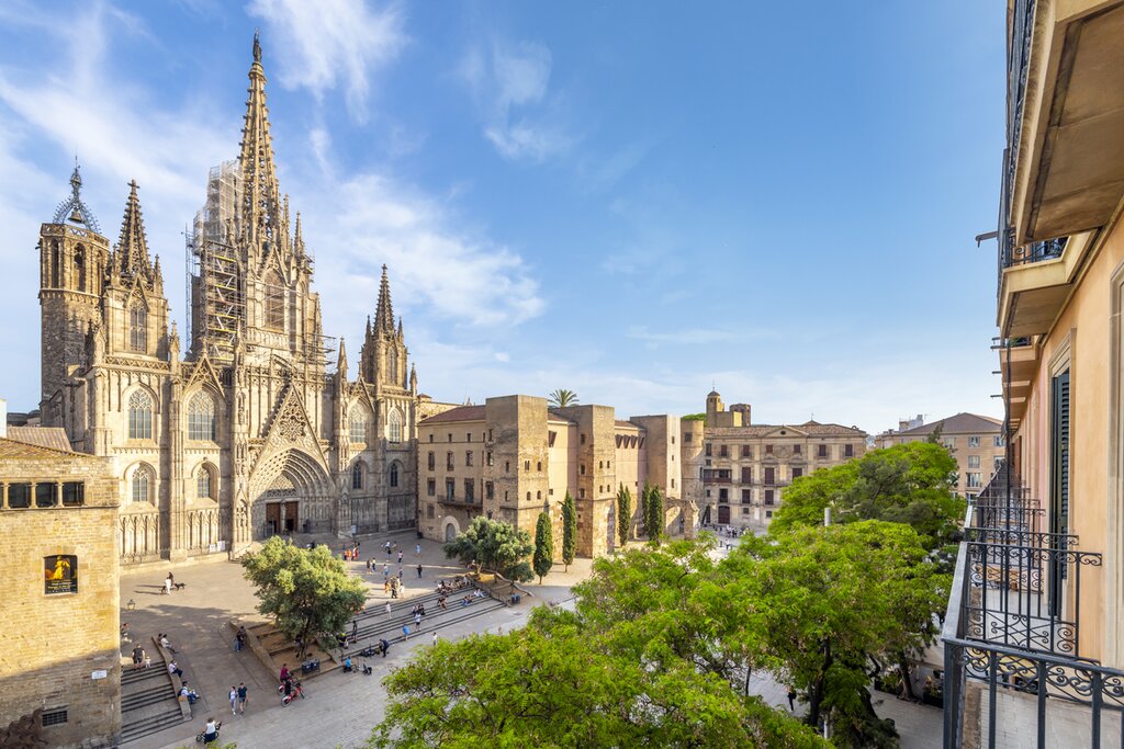 Unearth Barcelona's treasures with today's walking tour