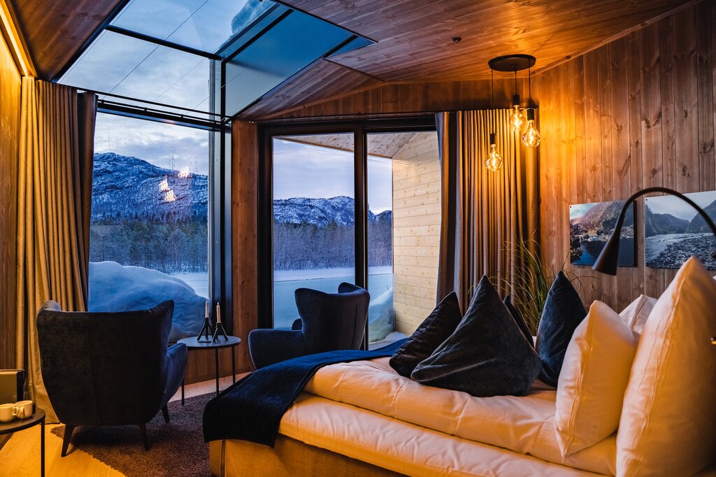 Luxury meets Arctic wilderness along the Alta River (photo courtesy of Sorrisniva Arctic Wilderness Lodge)