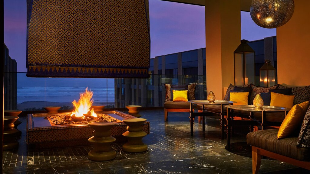 Hotel102