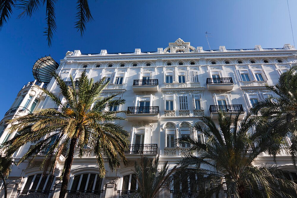 Hotel704