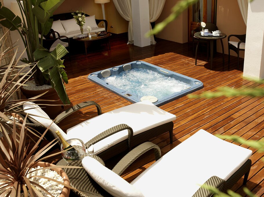 Hotel949