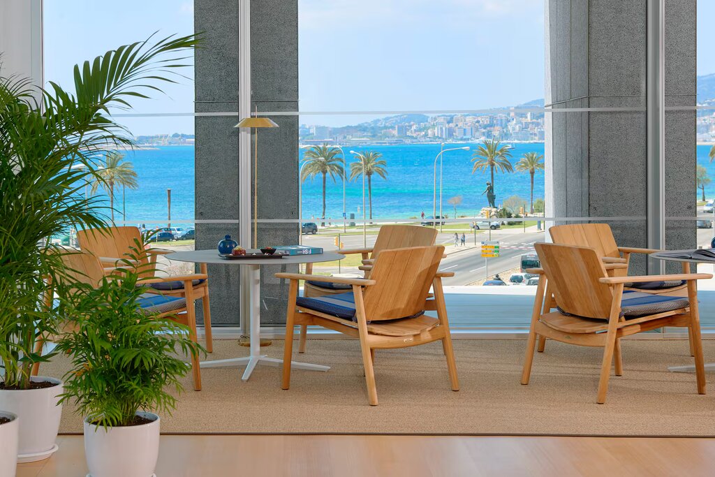 Hotel676
