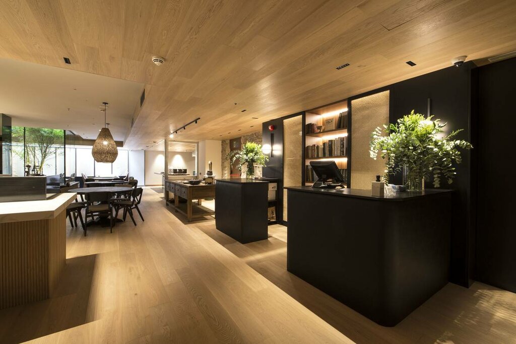 Hotel896