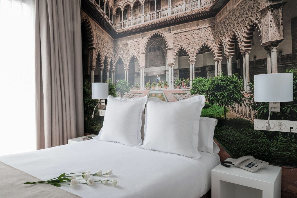 Hotel775