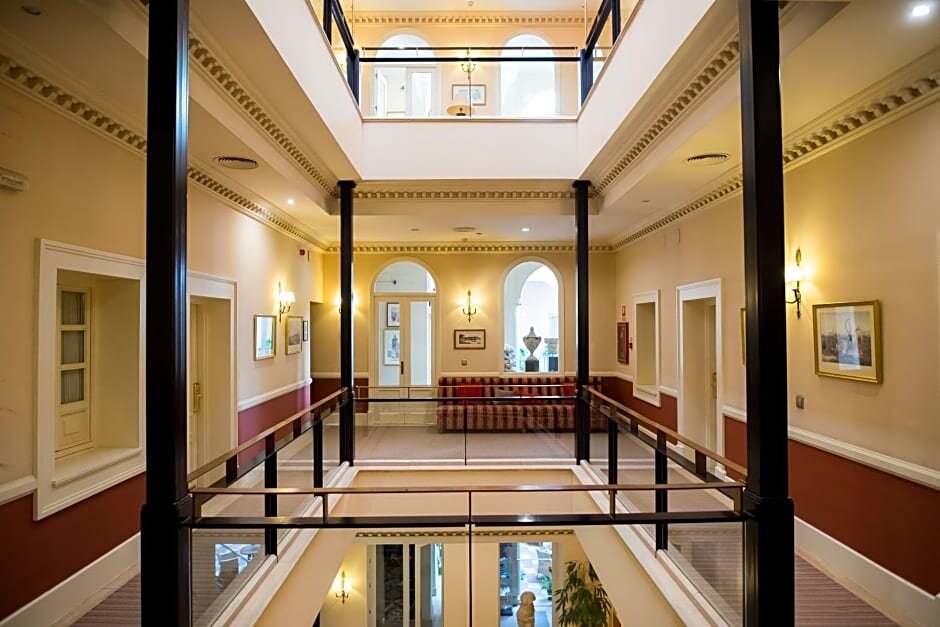 Hotel687