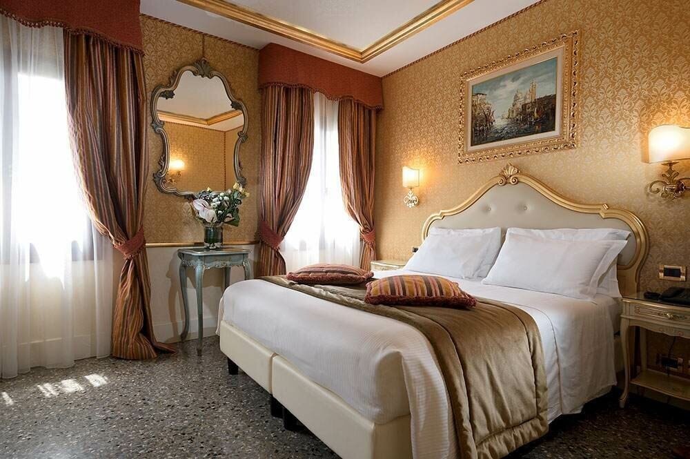 Hotel6