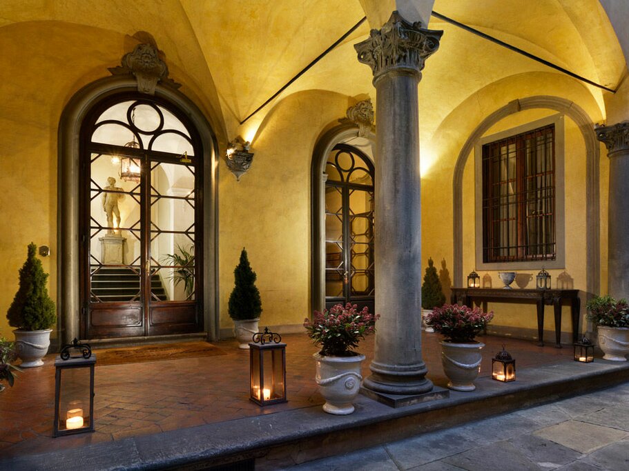 Hotel43