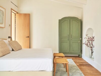 Hotel976
