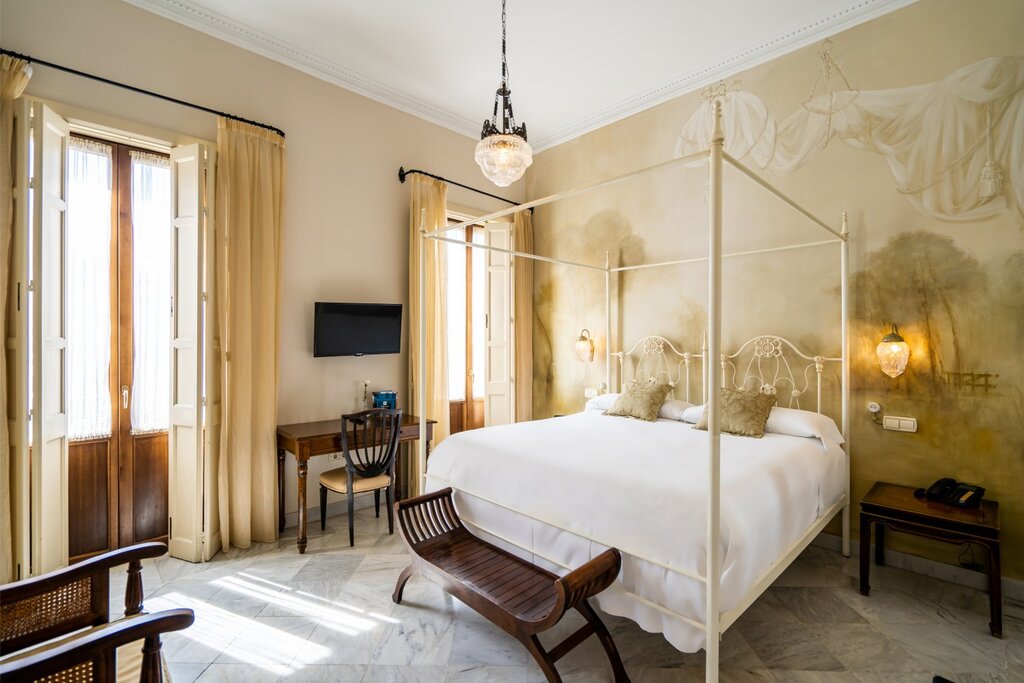 Hotel811