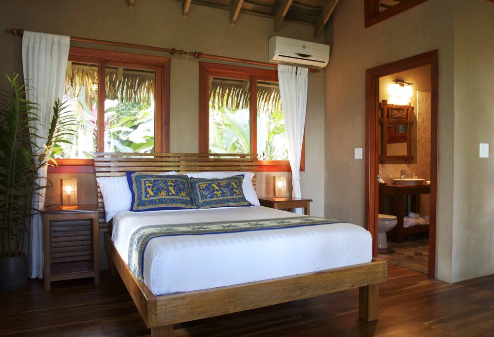 Hotel300