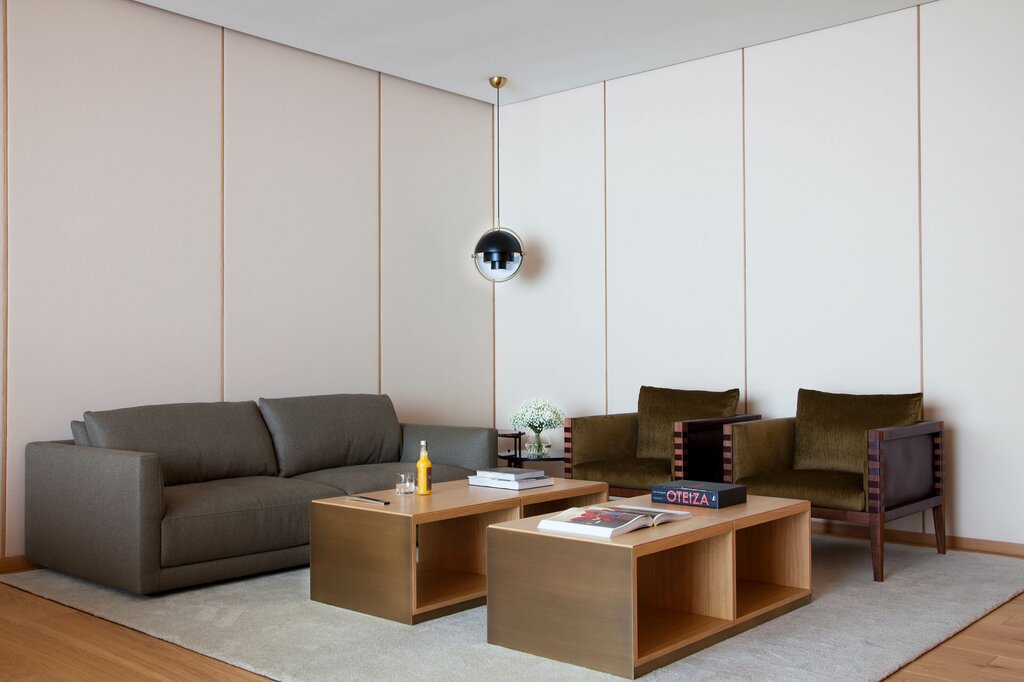 Hotel957