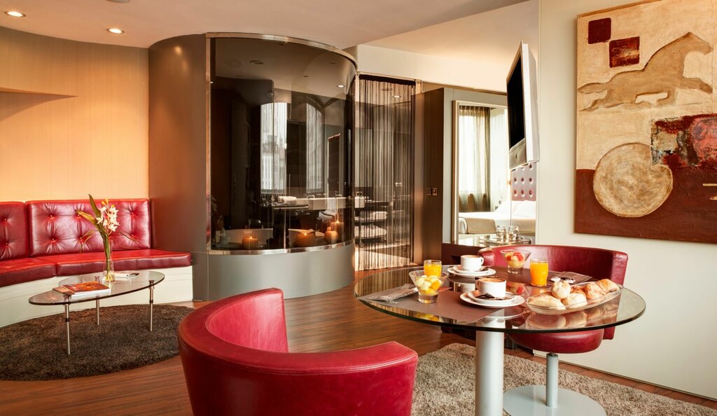 Hotel761