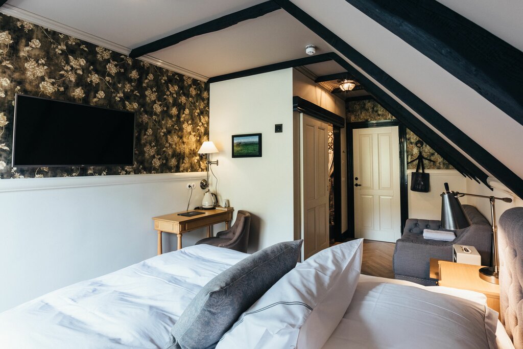 Hotel1240