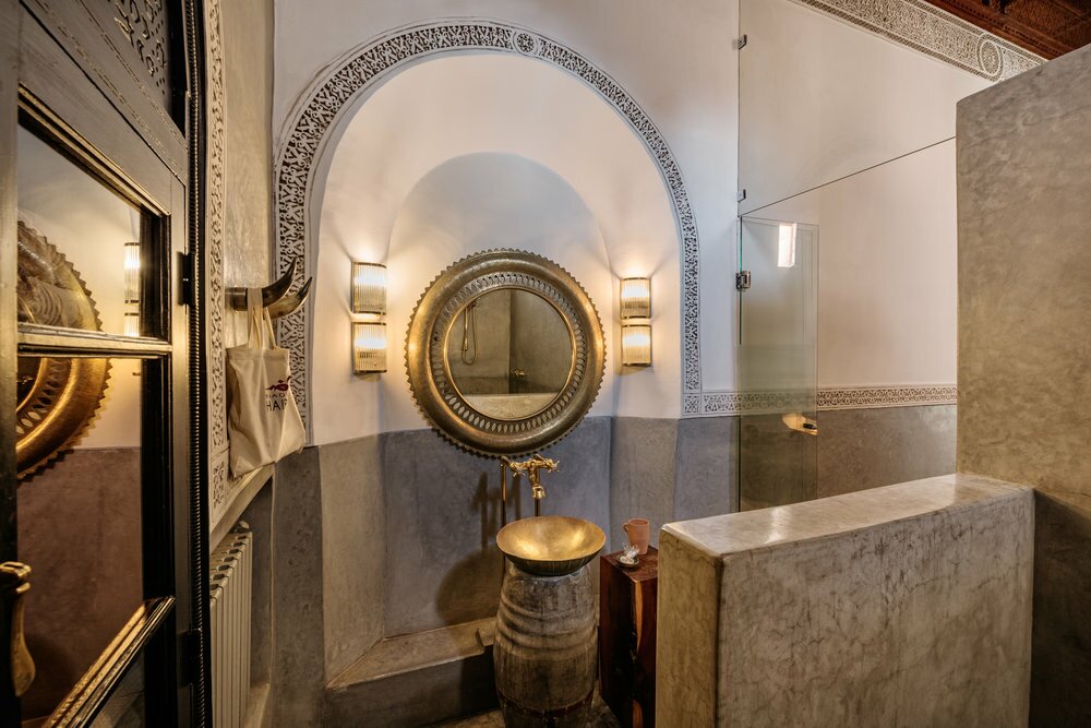 Hotel81