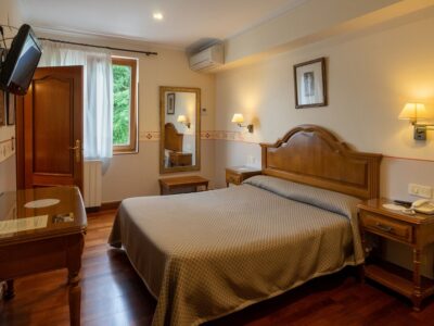 Hotel898