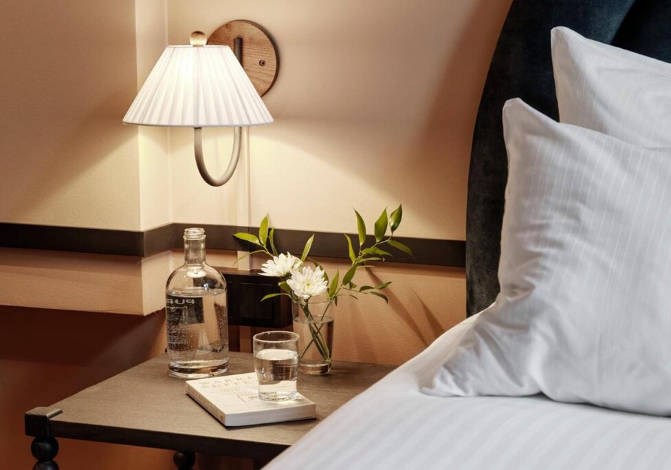Hotel348