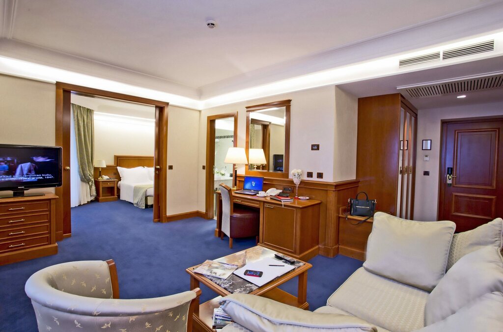 Hotel1372