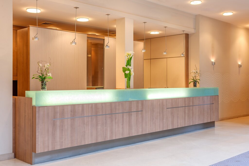 Hotel1295